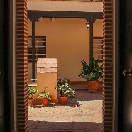 Charming Apt In The Center - 10M Walk Isla Magica セビリア エクステリア 写真